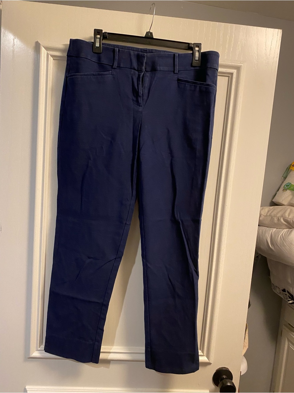 LOFT Women's Navy Straight-Leg Crop Pants